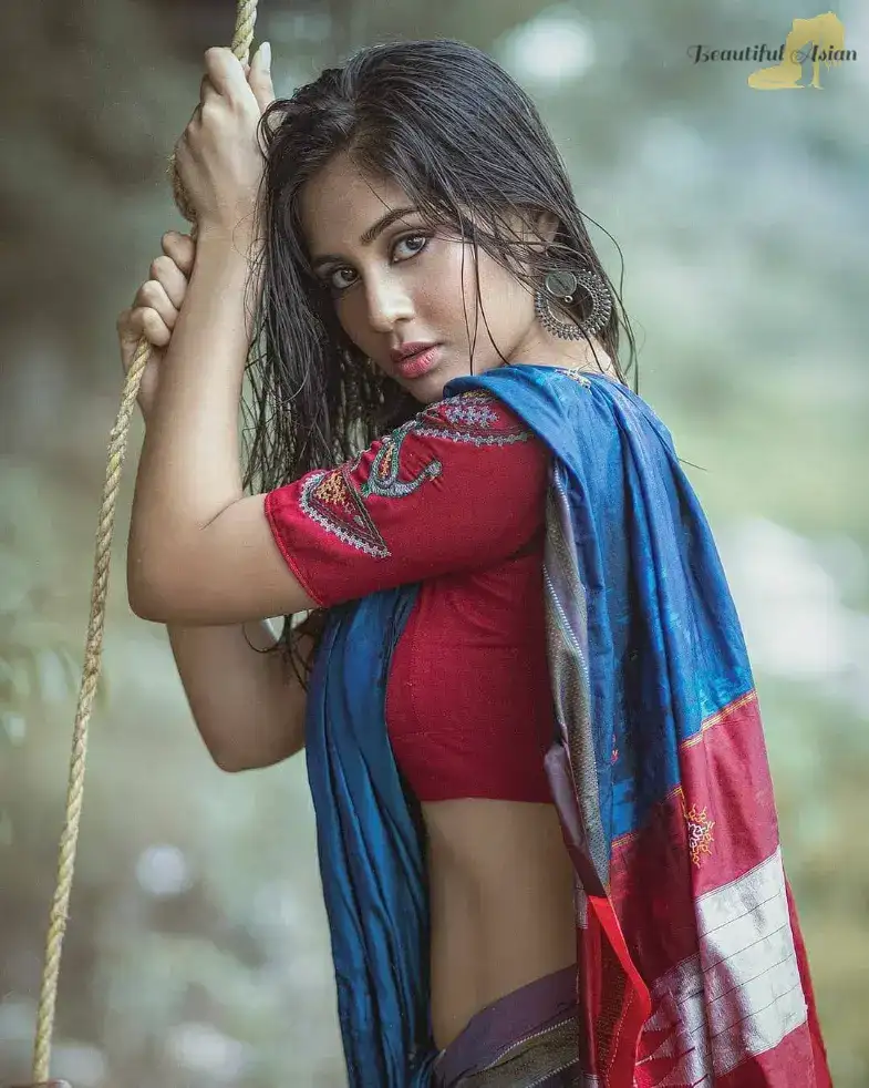 beautiful Indian girls image