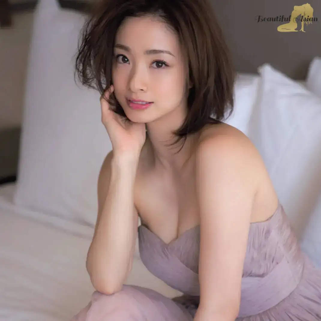 exquisite woman from Japan