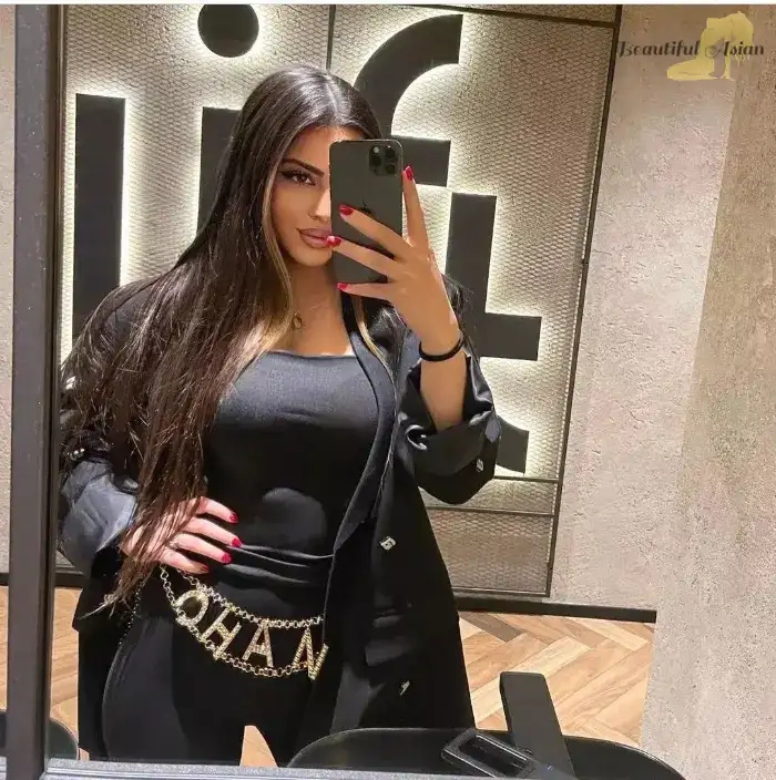 glamorous Armenian lady pic