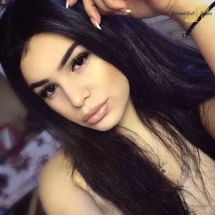 hot Armenian female photo