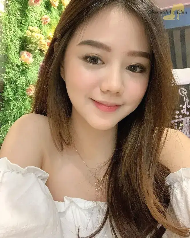 lovely Chinese girl pic