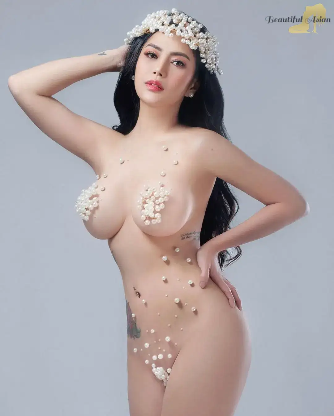 lovely Indonesian model image