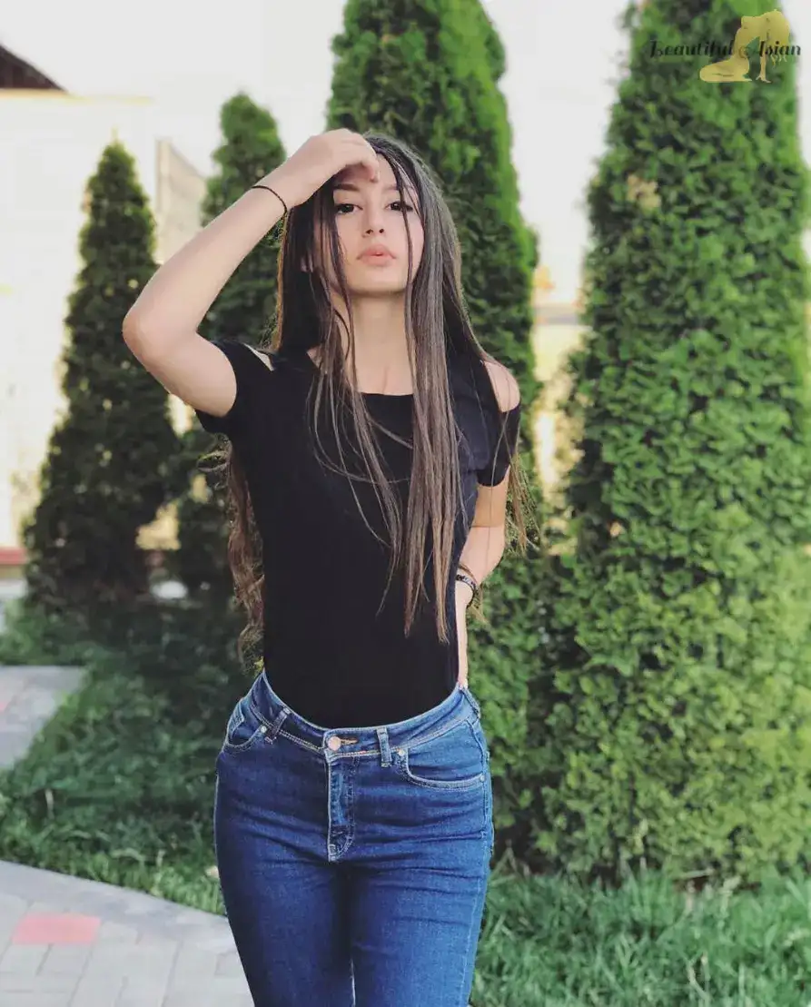 pretty Armenian females image