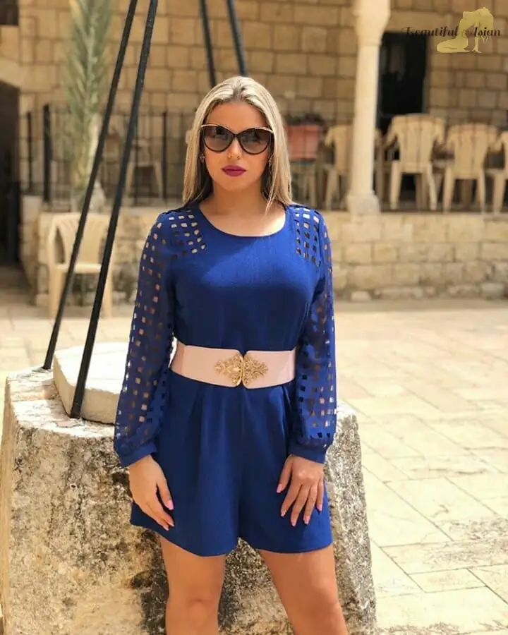 resplendent Lebanese woman pic