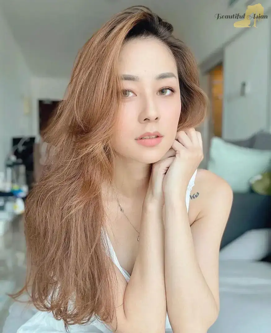 sexy Malaysian girls image