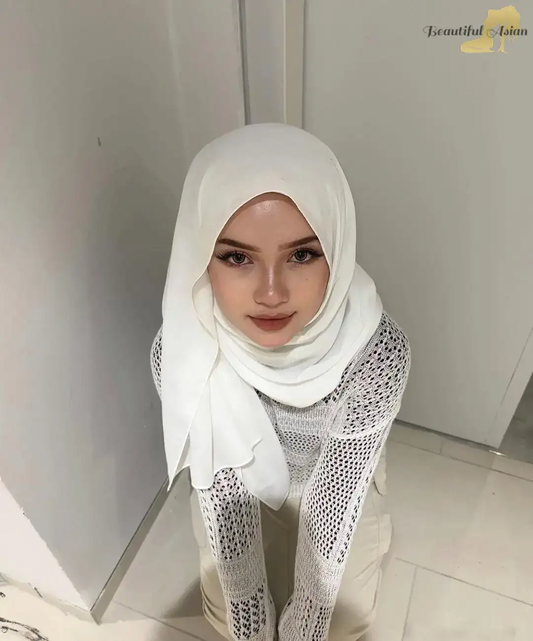stunning Malaysian woman photo
